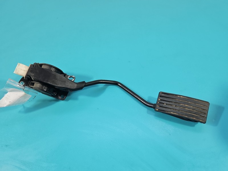 Pedał gazu potencjometr Peugeot 407 1.6 hdi F00C3E2429