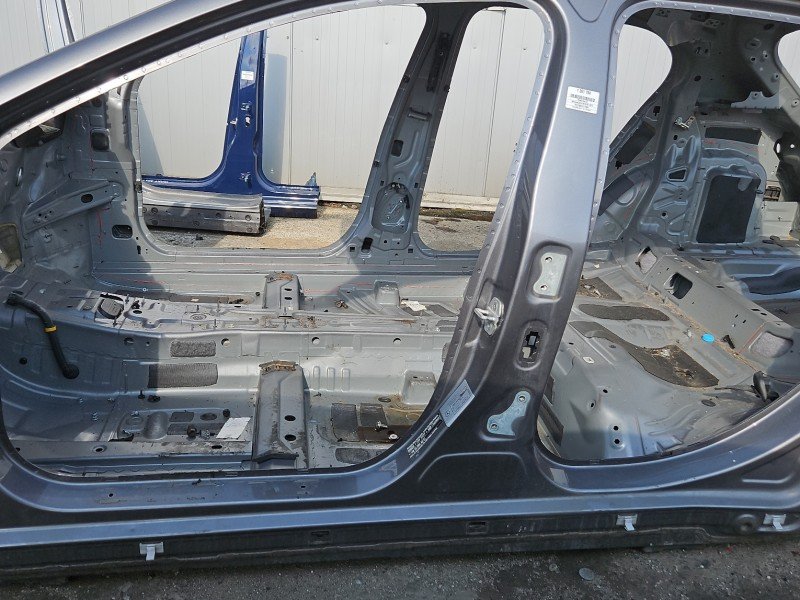Próg lewy Mercedes GLA X156 13-19 1.6 T Próg lewy Mercedes GLA X156 13-19 1.6 T