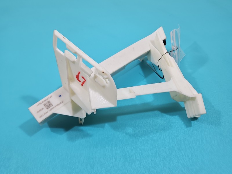 Mocowanie uchwyt Ford Puma II MK2 19-