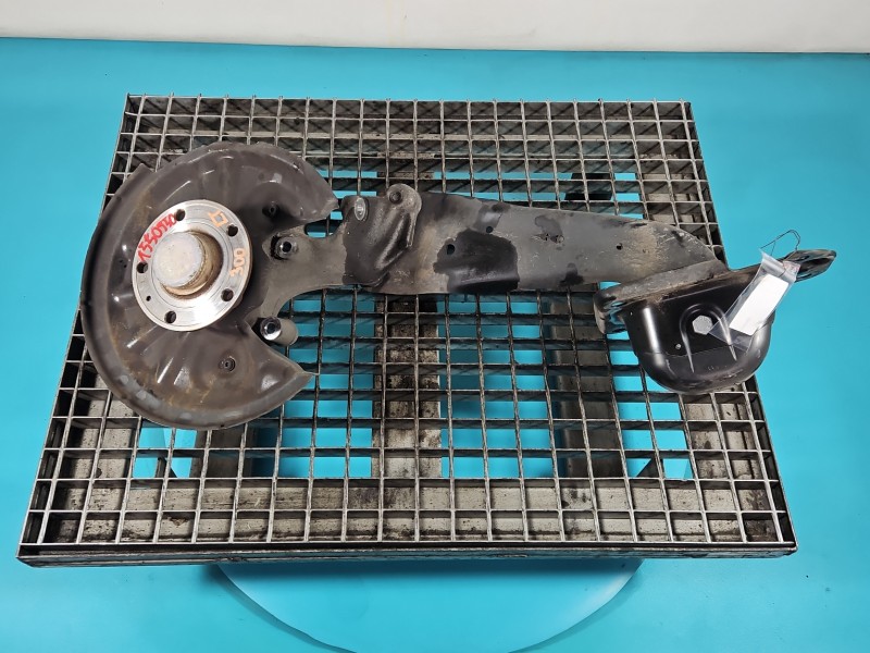 Piasta koła tył lewa zwrotnica łożysko Skoda Superb III 2.0 tdi (DTSB)