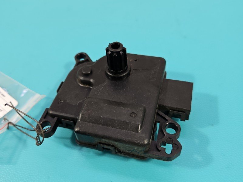 Silniczek nawiewu NAGRZEWNICY Jeep Grand Cherokee IV WK2 545250008 EUROPA Silniczek nawiewu NAGRZEWNICY Jeep Grand Cherokee IV WK2 545250008 EUROPA