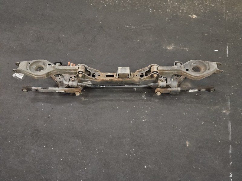 Tylna belka oś tył Kia Ceed II 12-18 1.6 CRDI Tylna belka oś tył Kia Ceed II 12-18 1.6 CRDI