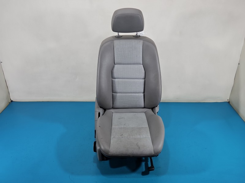 Fotel prawy przód pasażera Mercedes W204 4d EUROPA