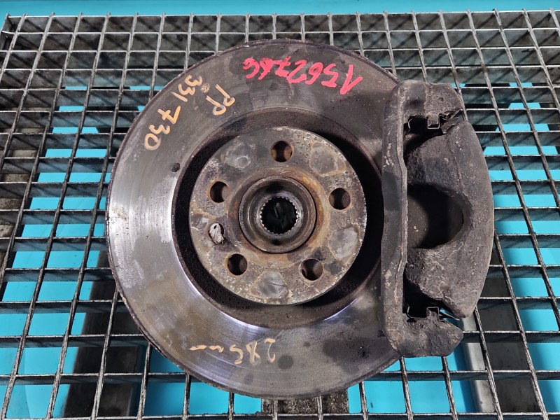 Zwrotnica prawa piasta przód 2.0 hdi Citroen C8