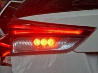 Lampa tył lewa Toyota Auris II kombi