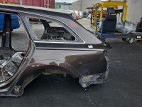 Błotnik tył lewy AUDI A6 C7 ćwiartka brązowy LY8Z