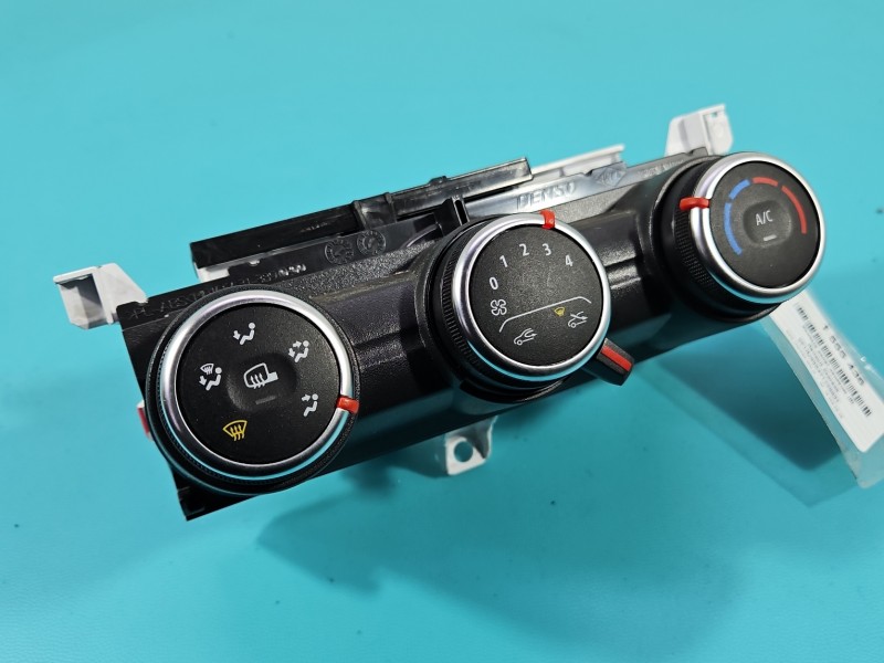 Konsola panel nawiewu Renault Express 275008537R