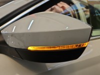 Lusterko lewe pin Skoda Octavia IV kombi 5d kolor LS9R europa