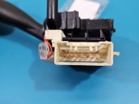 Przełącznik kierunkowskazów świateł Toyota Yaris I