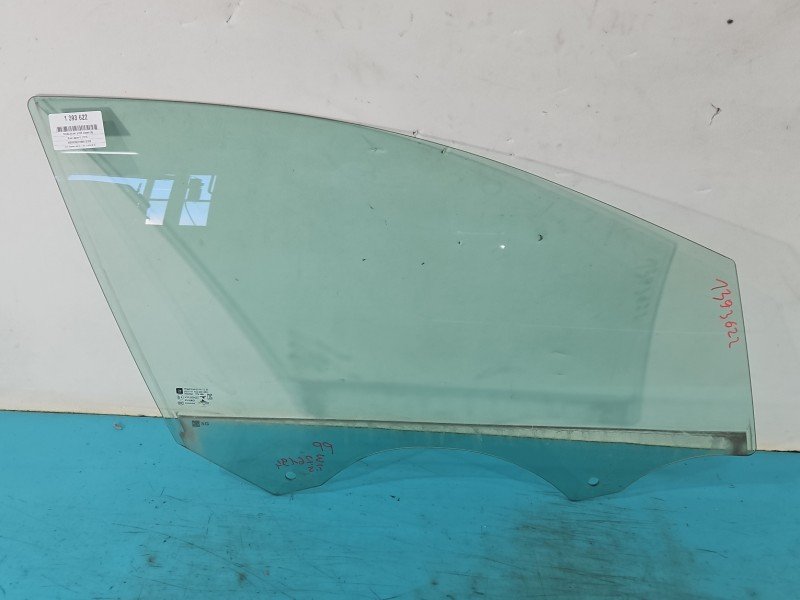 Szyba drzwi przód prawa Opel Astra V K kombi