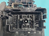 Skrzynka bezpieczników Opel Astra IV J 13302309, 1110008AA