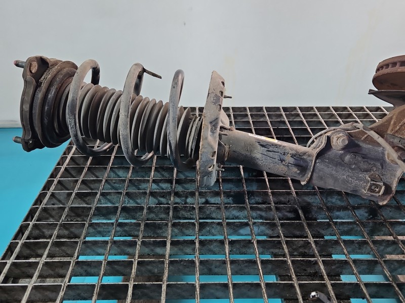 Amortyzator przód lewy przedni Hyundai Elantra VI 15-20