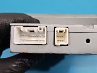 Wyświetlacz Toyota Avensis II T25 86110-05020 monitor