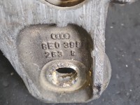Łapa skrzyni biegów Audi A4 B6 8E0399263R 2.0 20v (ALT)