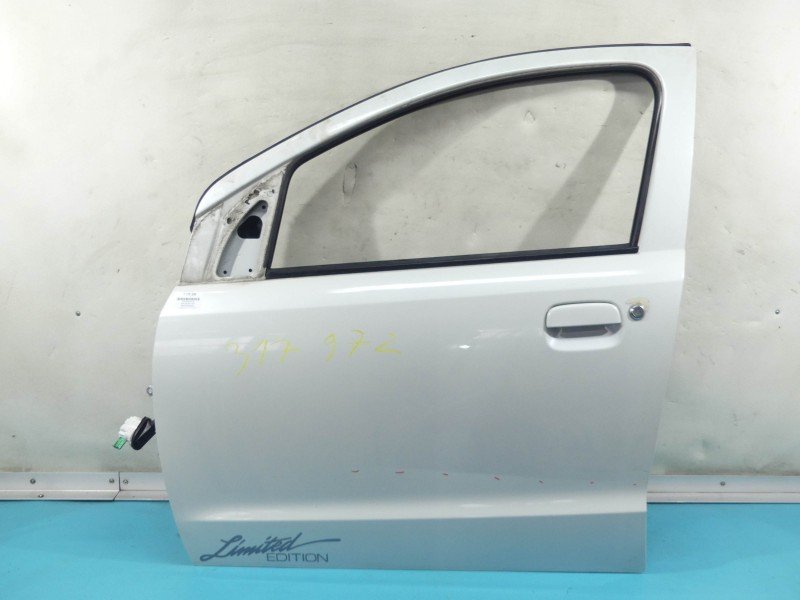 Drzwi przód lewe Suzuki Alto 09-14 5d biały ZHJ