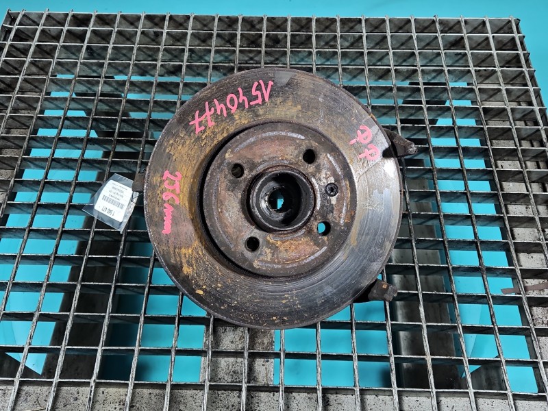 Zwrotnica prawa piasta przód 1.0 MPI Skoda Citigo 11-19