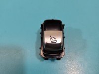 Przełącznik Mercedes, tapicerek bagażnika składania foteli . Lewy tył Mercedes W213 A2139056606