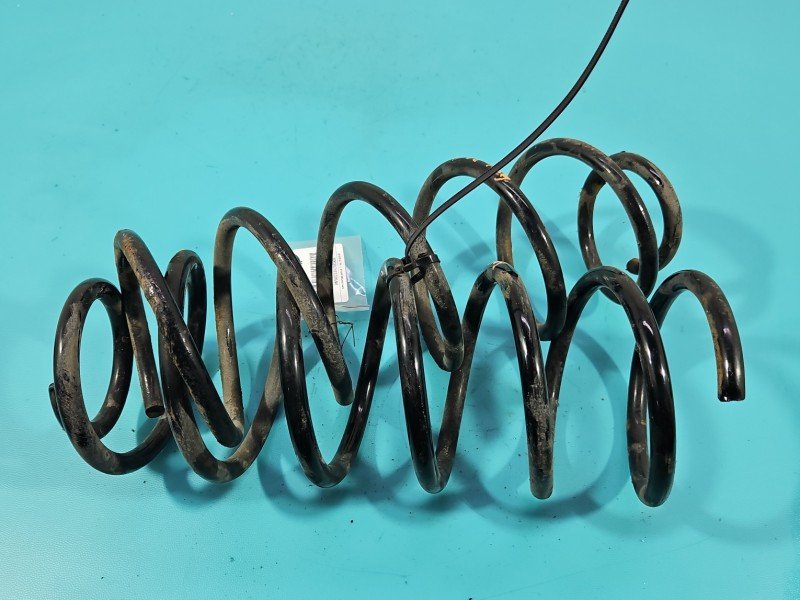 Sprężyny przód komplet Vw Passat B4 1.8 jedn Sprężyny przód komplet Vw Passat B4 1.8 jedn