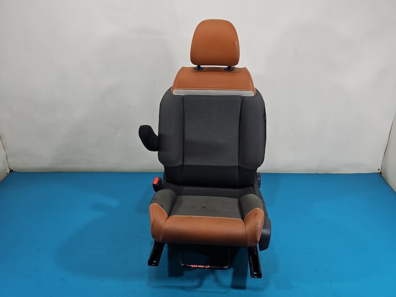 Fotel lewy przód kierowcy Citroen C3 III 16-24 5d EUROPA