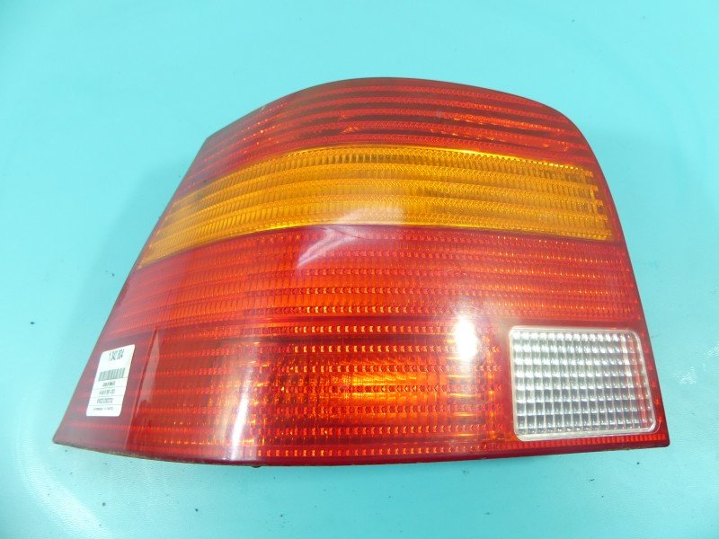 Lampa tył lewa Vw Golf IV HB