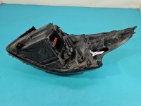 Reflektor prawy lampa przód Renault Trafic III EUROPA