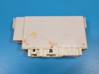 Sterownik moduł Producent części: Lexus, Europejska, uszkodzona obudowa LEXUS CT 10-22 7281-8792, 82641-75080