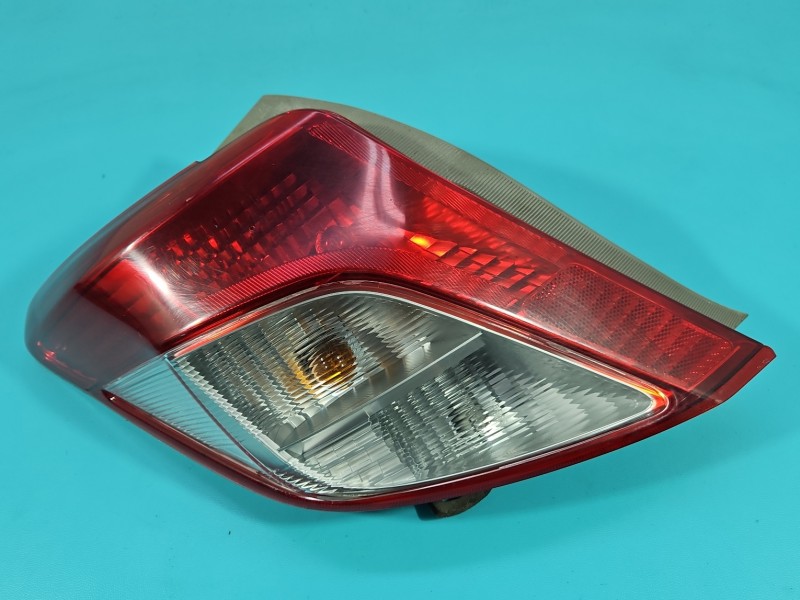 Lampa tył lewa błotnika Toyota Yaris III HB EUROPA 0D-78