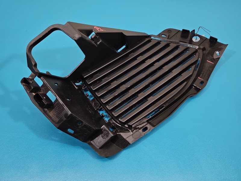 Zaślepka kratka zderzaka lewa atrapa Peugeot 3008 II 9810370377