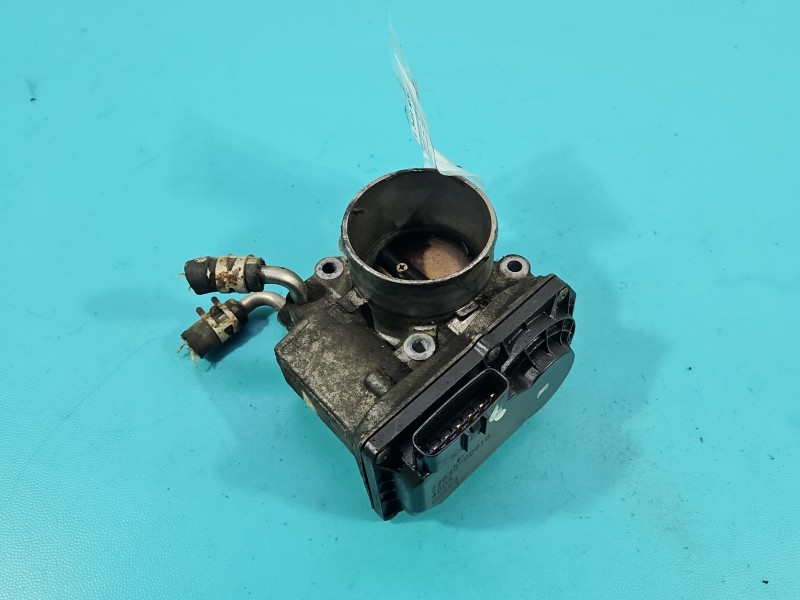 Przepustnica Toyota Avensis II T25 22030-0D010 1.8 vvti