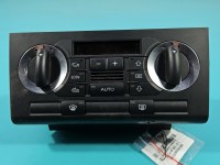 Konsola panel nawiewu Audi A3 8P 8P0820043M