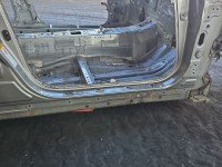 Próg prawy SŁUPEK ŚRODKOWY B Lexus IS III 14-25 sedan 4d szary 1J7
