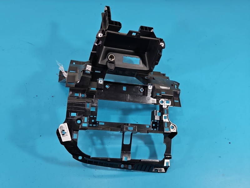 Mocowanie ramki deski rozdzielczej uchwyt 681322332R Renault Kadjar