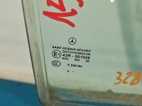 Szyba drzwi tył prawa Mercedes CLS II C218 W218 218 sedan