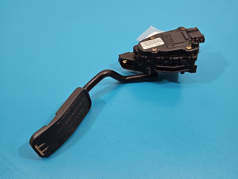 Pedał gazu potencjometr Vw Transporter T4 7D1721603B 2.5 tdi