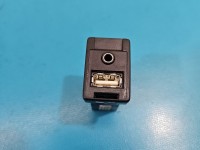 Gniazdo USB Toyota Auris II 86190-0D030