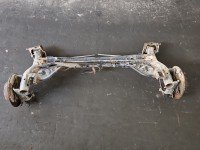 Tylna belka oś tył Nissan Juke I F15 10-19 1.2 T