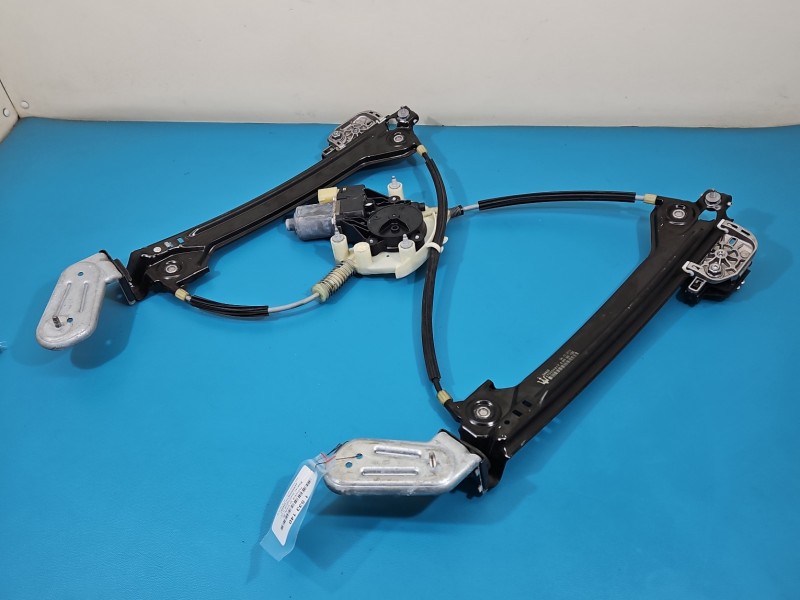 Podnośnik tył prawy SZYBY WINDA Maserati Quattroporte VI 13- 670009817 sedan