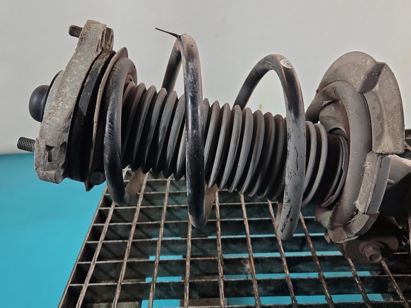 Sprężyna przód przednia Kia Stinger 2.0 T-GDI