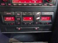 Konsola panel nawiewu Audi A4 B6 8E0820043AA