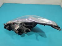 Reflektor prawy lampa przód Peugeot 5008 EUROPA