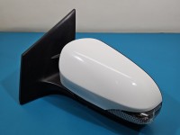 Lusterko lewe pin Toyota Auris II kombi 5d kolor 040 europa