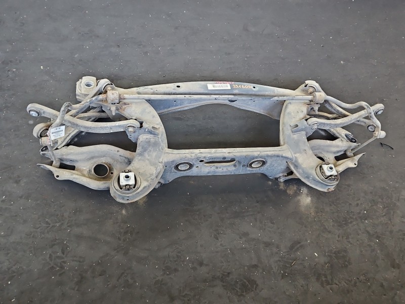 Tylna belka oś tył Mercedes W213 2.0 CDI