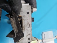 Zamek przód lewy Audi A4 B5 EUROPA Producent części: Audi, 3pin