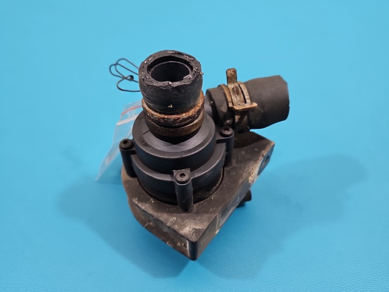 Pompka obiegu wody pompa Volvo V40 II 12- 1.6 T3 (B4164) 31320347