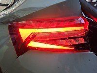 Lampa tył lewa na części. Uszdzony klosz Skoda Kodiaq I HB