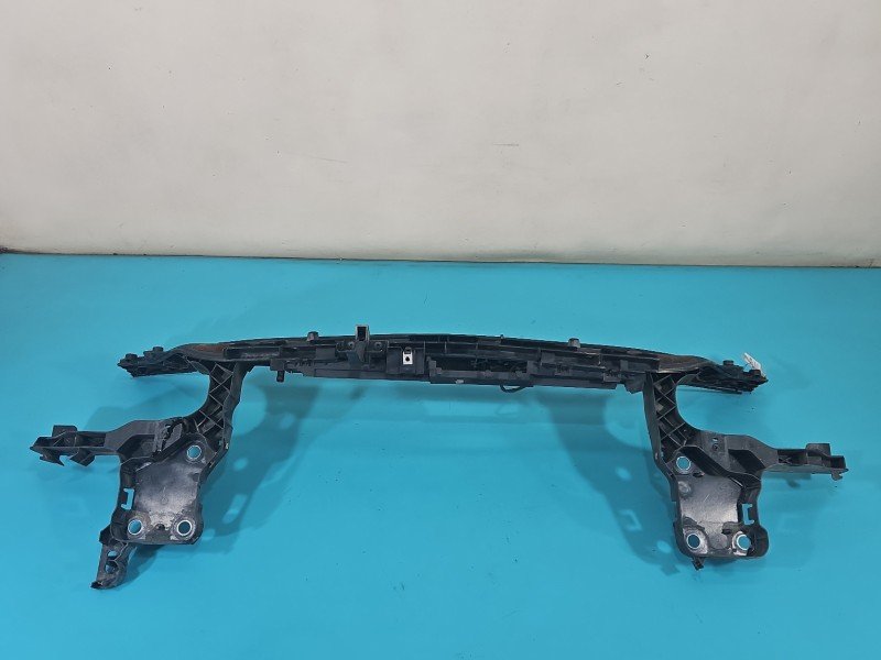 WZMOCNIENIE CZOŁOWE Pas przedni Renault Megane II 8200137495