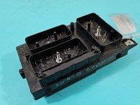 Skrzynka bezpieczników Opel Astra III H 13125865