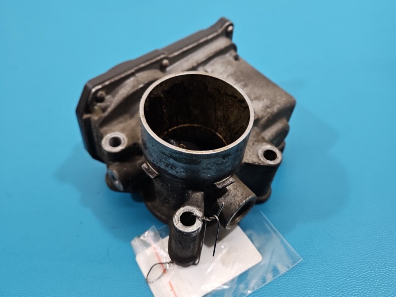 Przepustnica Renault Twingo II 8200503217B 1.2 8V wiel