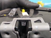 Zamek przód lewy 7445041 BMW G20 EUROPA Producent części: BMW, 5pin