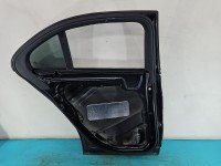 Drzwi tył lewe Mercedes W205 sedan 4d czarny 197